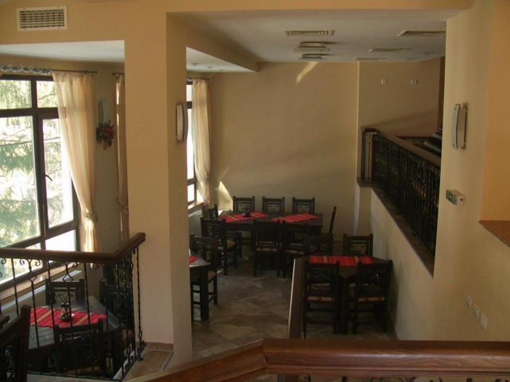 Family Hotel Ilinden Shipkovo  Extérieur photo
